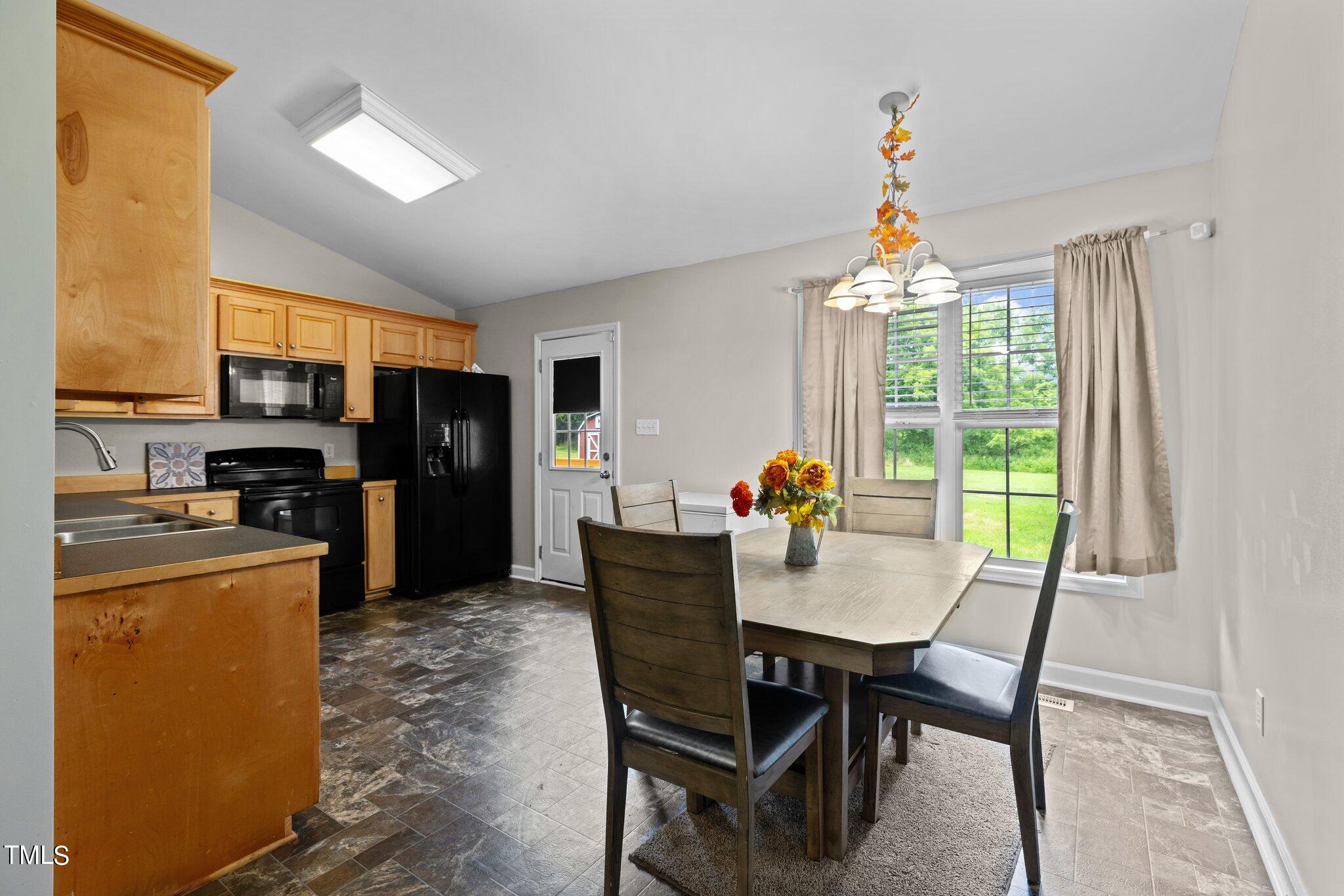 2162 Smith Road Oxford, NC 27565 - Photo 9 of 40 9-web-or-mls-8Y3A1814