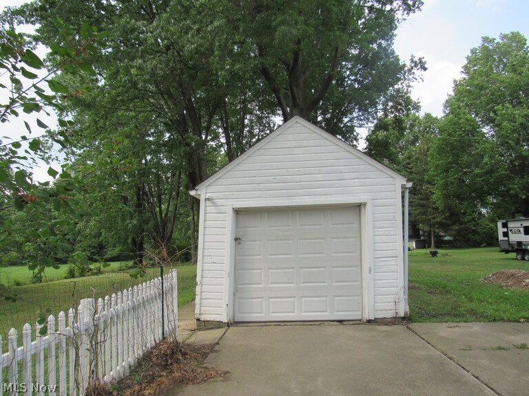 102 Sprague Road Berea, OH 44017 - Photo 14 of 15 Gallery Image 14