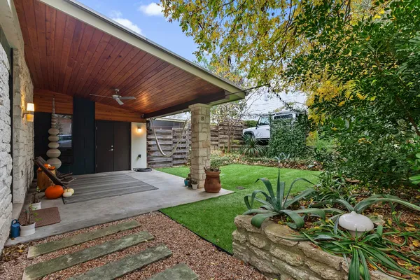 $3,450 | 805 Cumberland Road, Unit B, Austin, TX 78704