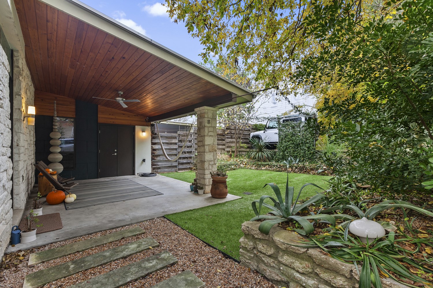 805 Cumberland Road, Unit B Austin, TX 78704 - Photo 4 of 37