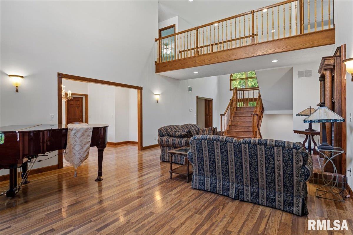 47 Woodland Trail Rochester, IL 62563 - Photo 4 of 99