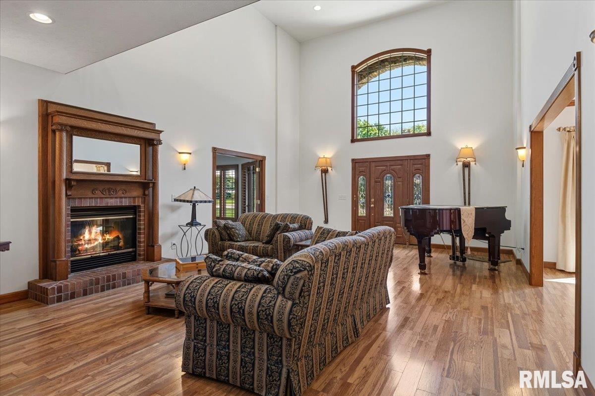47 Woodland Trail Rochester, IL 62563 - Photo 6 of 99
