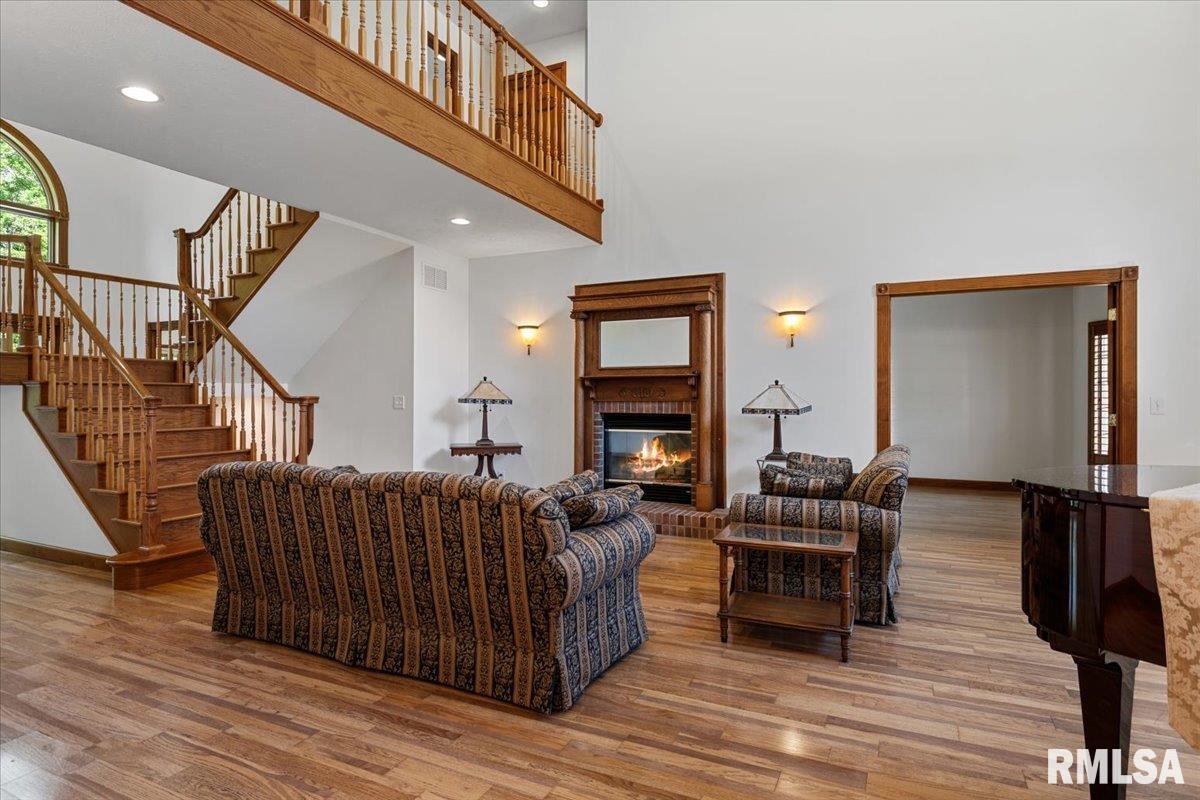 47 Woodland Trail Rochester, IL 62563 - Photo 7 of 99