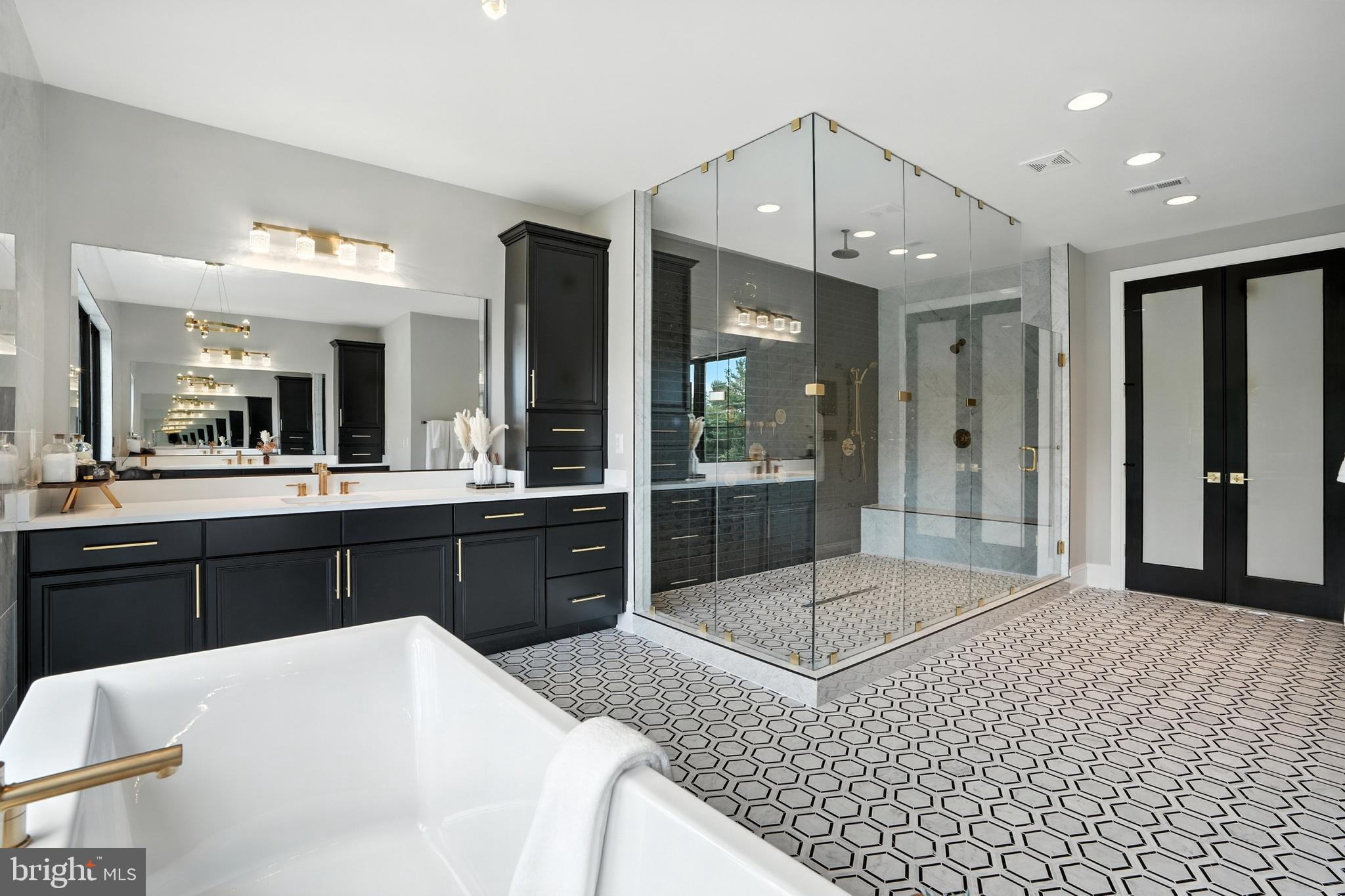 1321 Hunter Mill Road Vienna, VA 22182 - Photo 37 of 92 Primary Bathroom