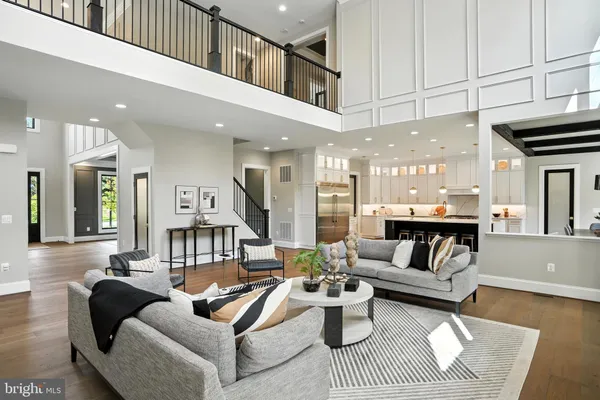 an empty room with a empty space and window