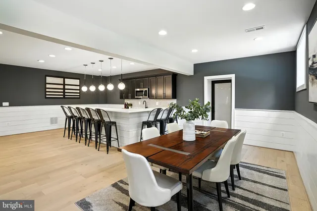 $3,290,000 | 1321 Hunter Mill Road, Vienna, VA 22182