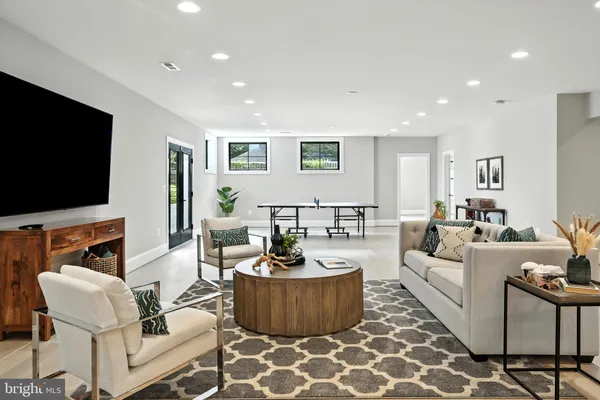 $3,290,000 | 1321 Hunter Mill Road, Vienna, VA 22182