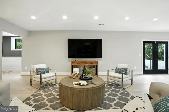 $3,290,000 | 1321 Hunter Mill Road, Vienna, VA 22182