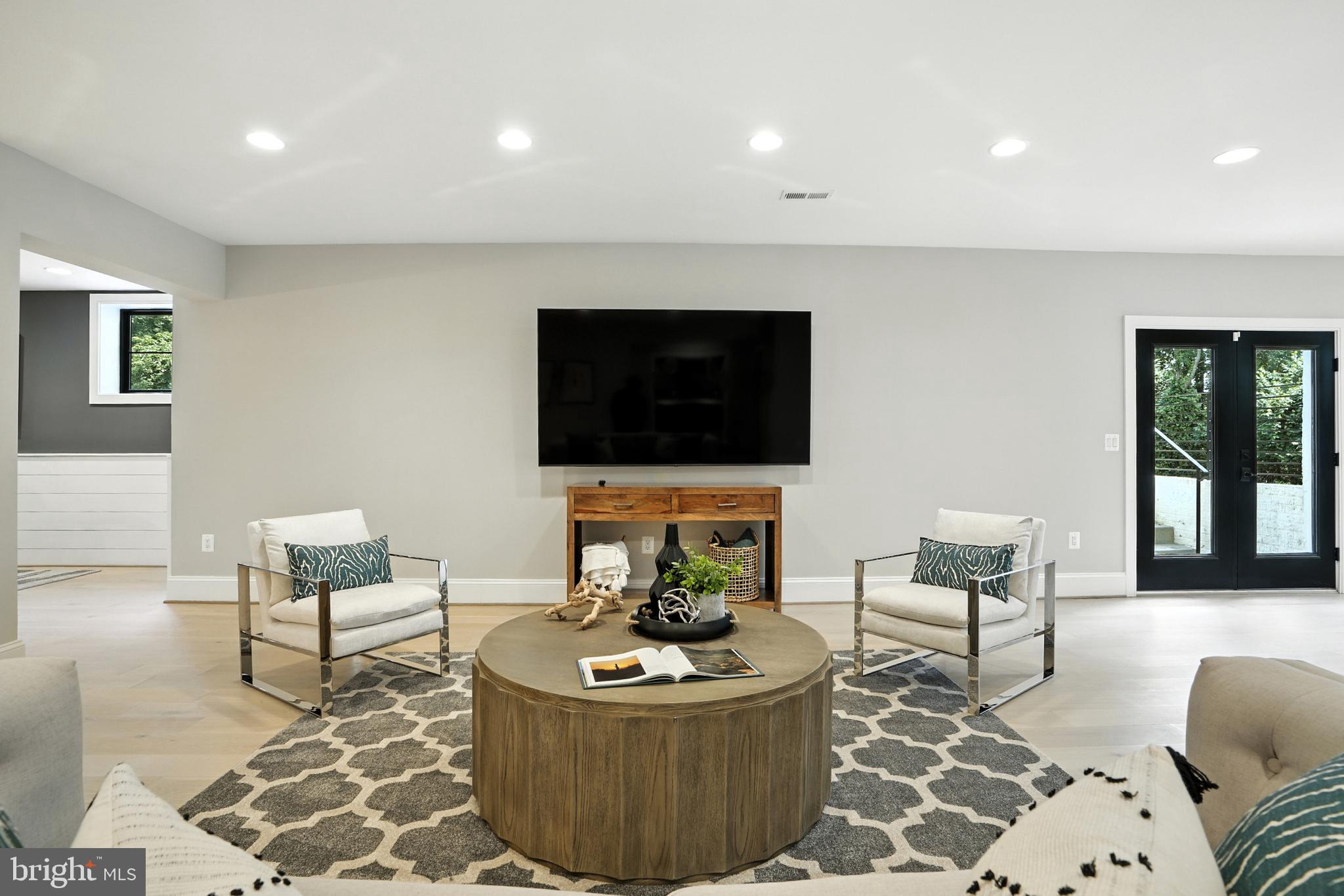 1321 Hunter Mill Road Vienna, VA 22182 - Photo 75 of 92 The Club Level