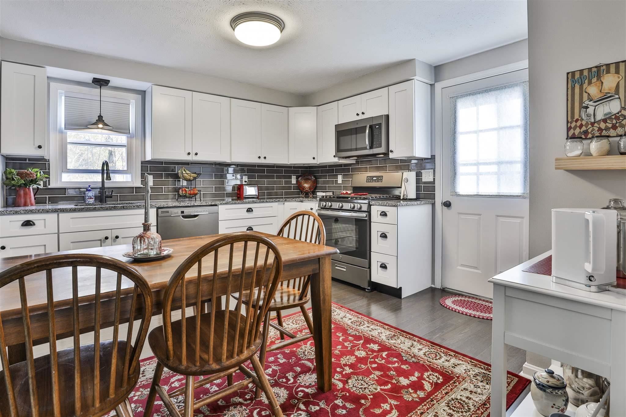 2 Fieldstone Drive Derry, NH 03038 - Photo 12 of 21