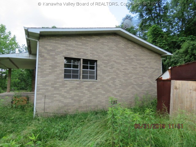17 Fairview Road Alum Creek, WV 25003 - Photo 4 of 19 Gallery Image 4