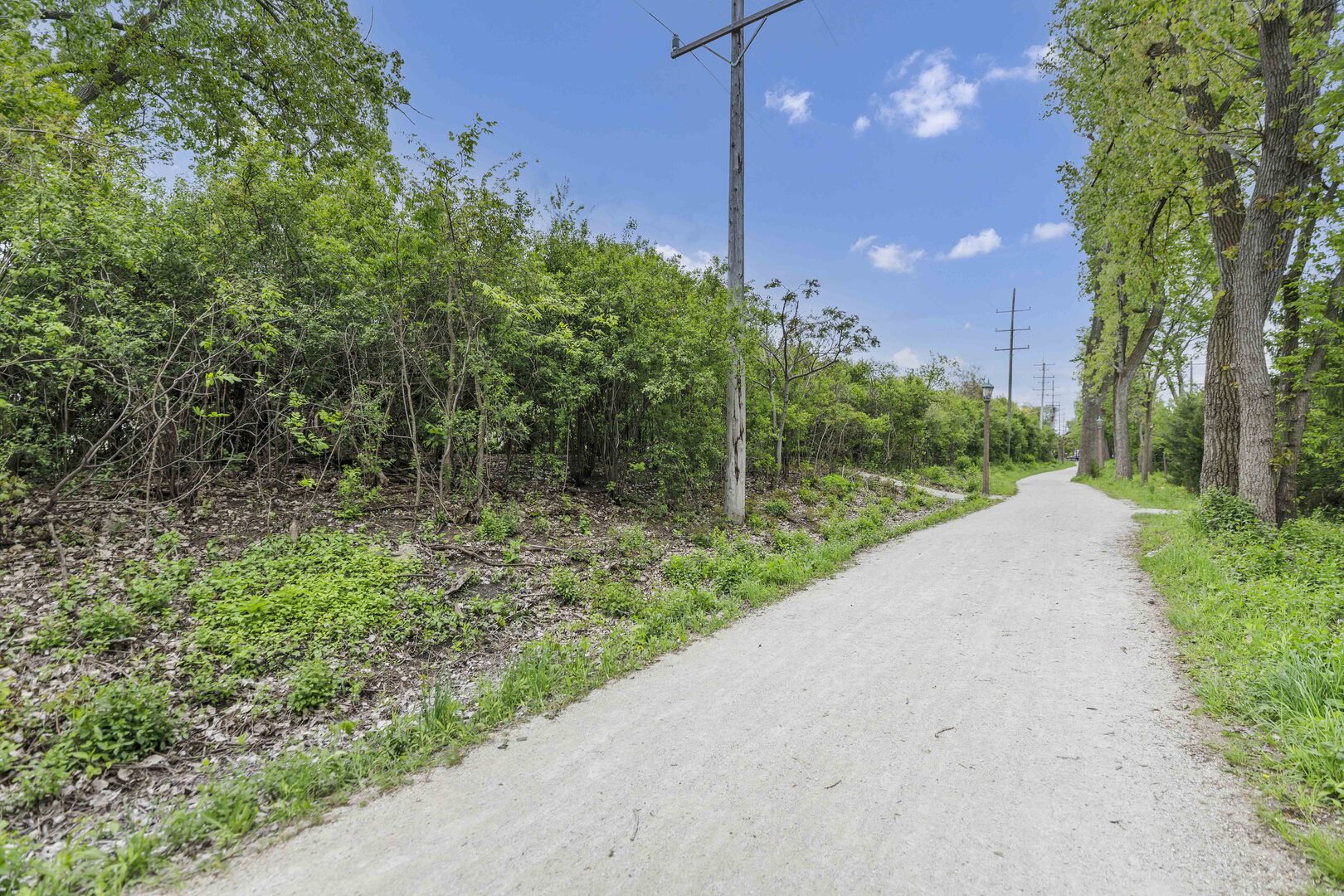 15 Manchester Lane Elmhurst, IL 60126 - Photo 33 of 37