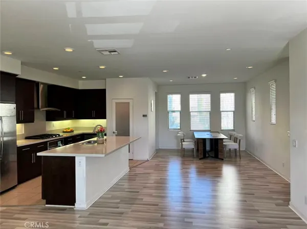 $4,900 | 129 Mongoose, Irvine, CA 92618