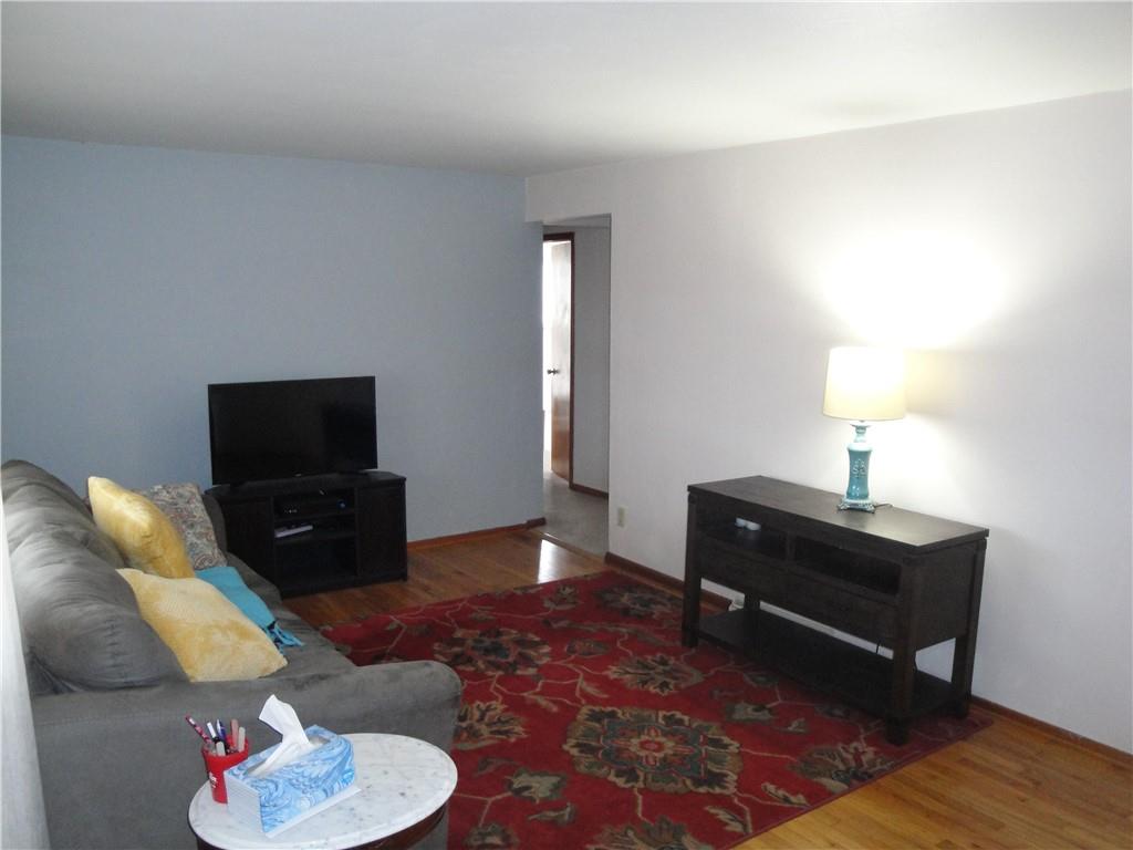 122 Cooper Road Finleyville, PA 15332 - Photo 10 of 25 Living room...