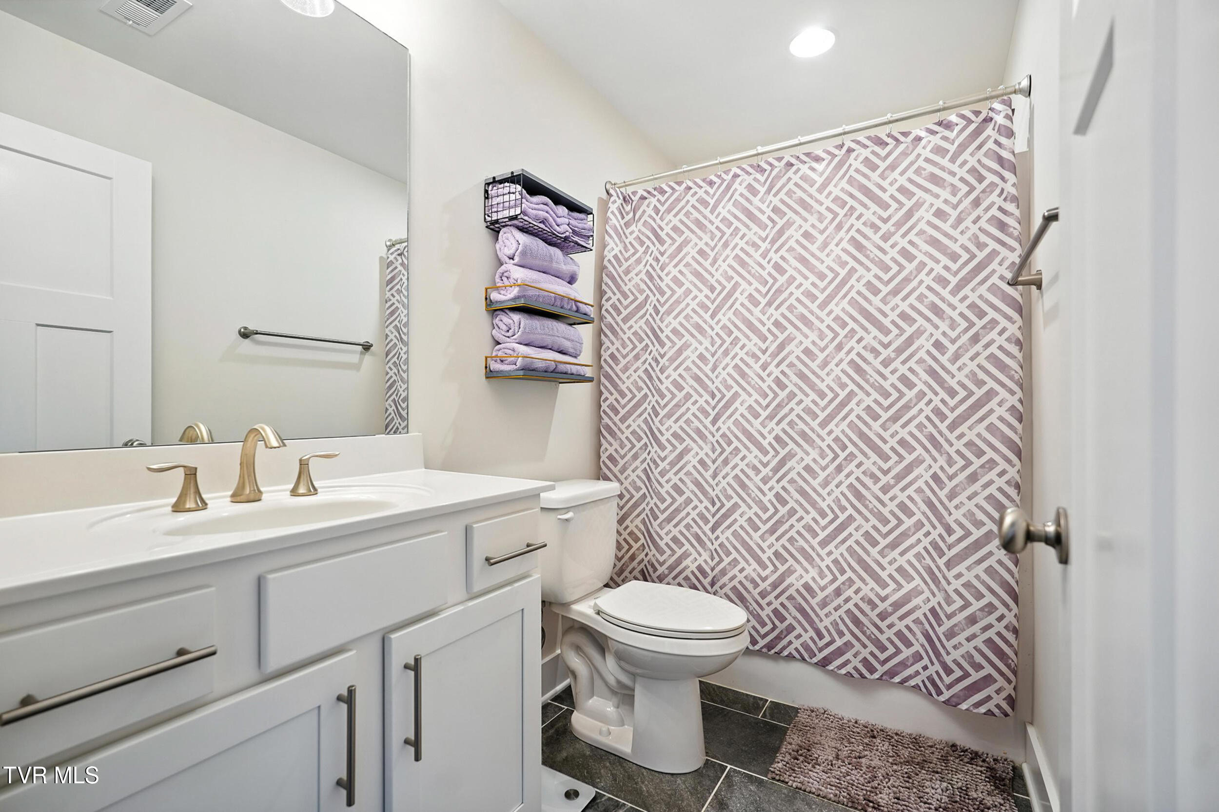 162 Bob Ford Road, Unit 12 Jonesborough, TN 37659 - Photo 33 of 59 35_33_dsc00211