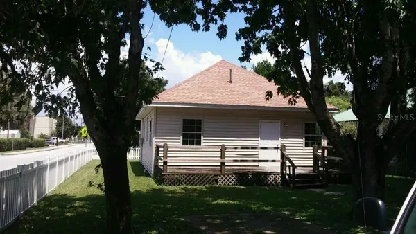 $1,295 | 400 Ave D Southeast, Unit 3, Winter Haven, FL 33880