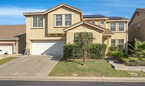 $570,000 | 13703 Coastal Court, Waterford, CA 95386