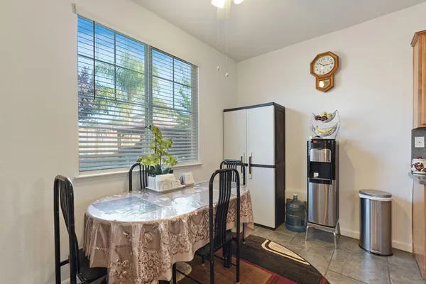 $570,000 | 13703 Coastal Court, Waterford, CA 95386