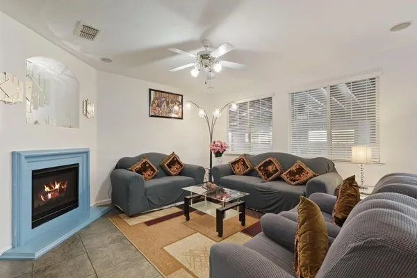 $570,000 | 13703 Coastal Court, Waterford, CA 95386