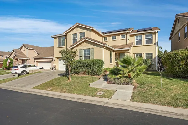 $570,000 | 13703 Coastal Court, Waterford, CA 95386