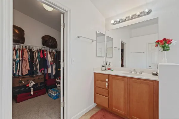 $570,000 | 13703 Coastal Court, Waterford, CA 95386