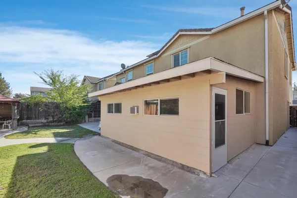 $570,000 | 13703 Coastal Court, Waterford, CA 95386