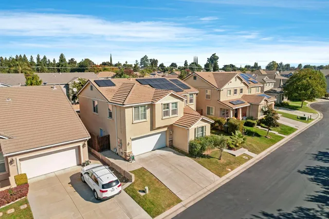 $594,000 | 13703 Coastal Court, Waterford, CA 95386