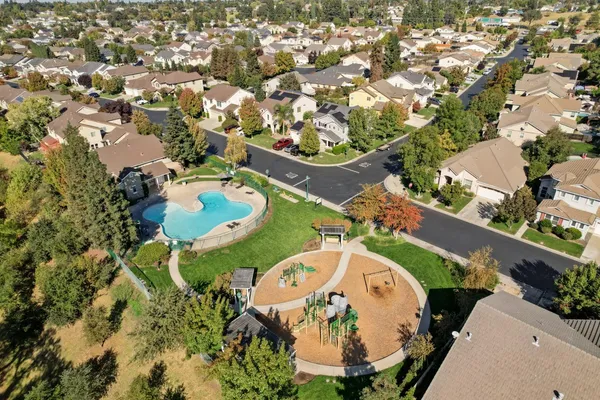 $570,000 | 13703 Coastal Court, Waterford, CA 95386