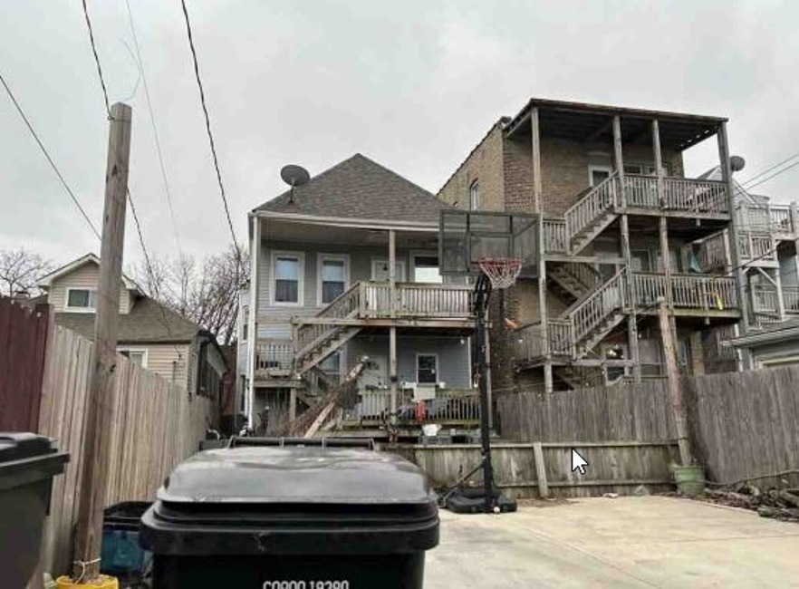 4904 West Byron Street Chicago, IL 60641 - Photo 3 of 3 a front view of a house