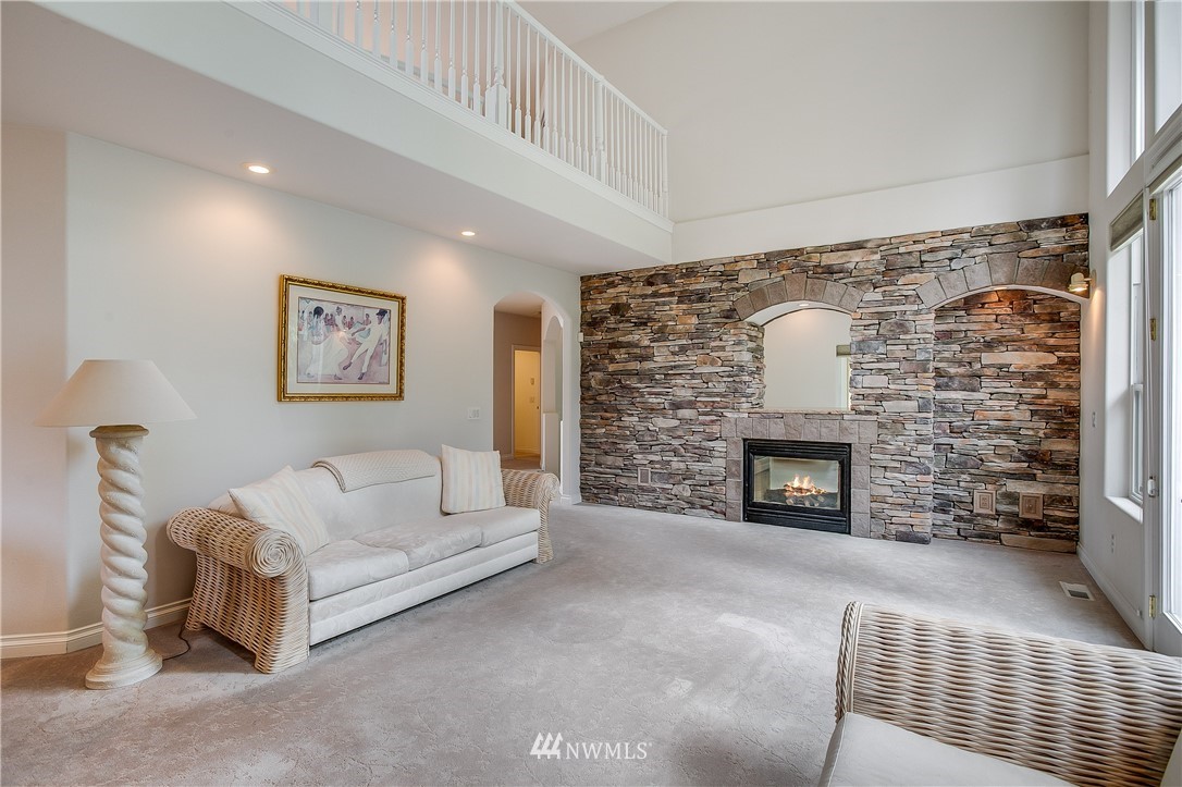 14515 152nd Place Southeast Renton, WA 98059 - Photo 7 of 25 Gallery Image 7
