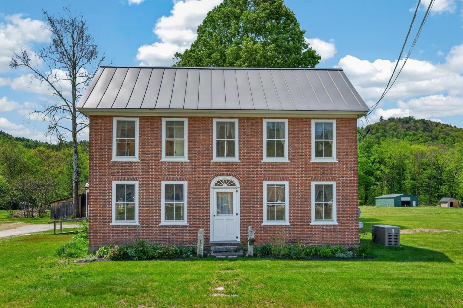200 Riverdale Road Townshend, VT 05353 - Photo 2 of 41