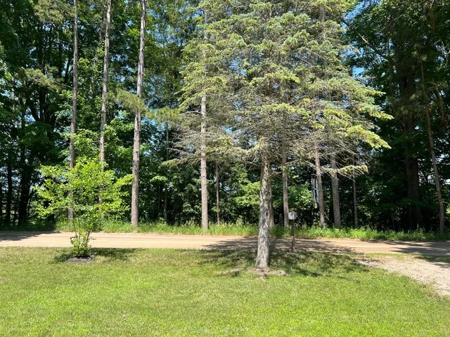 $294,900 | 2564 Bialik Road, Manistee, MI 49660