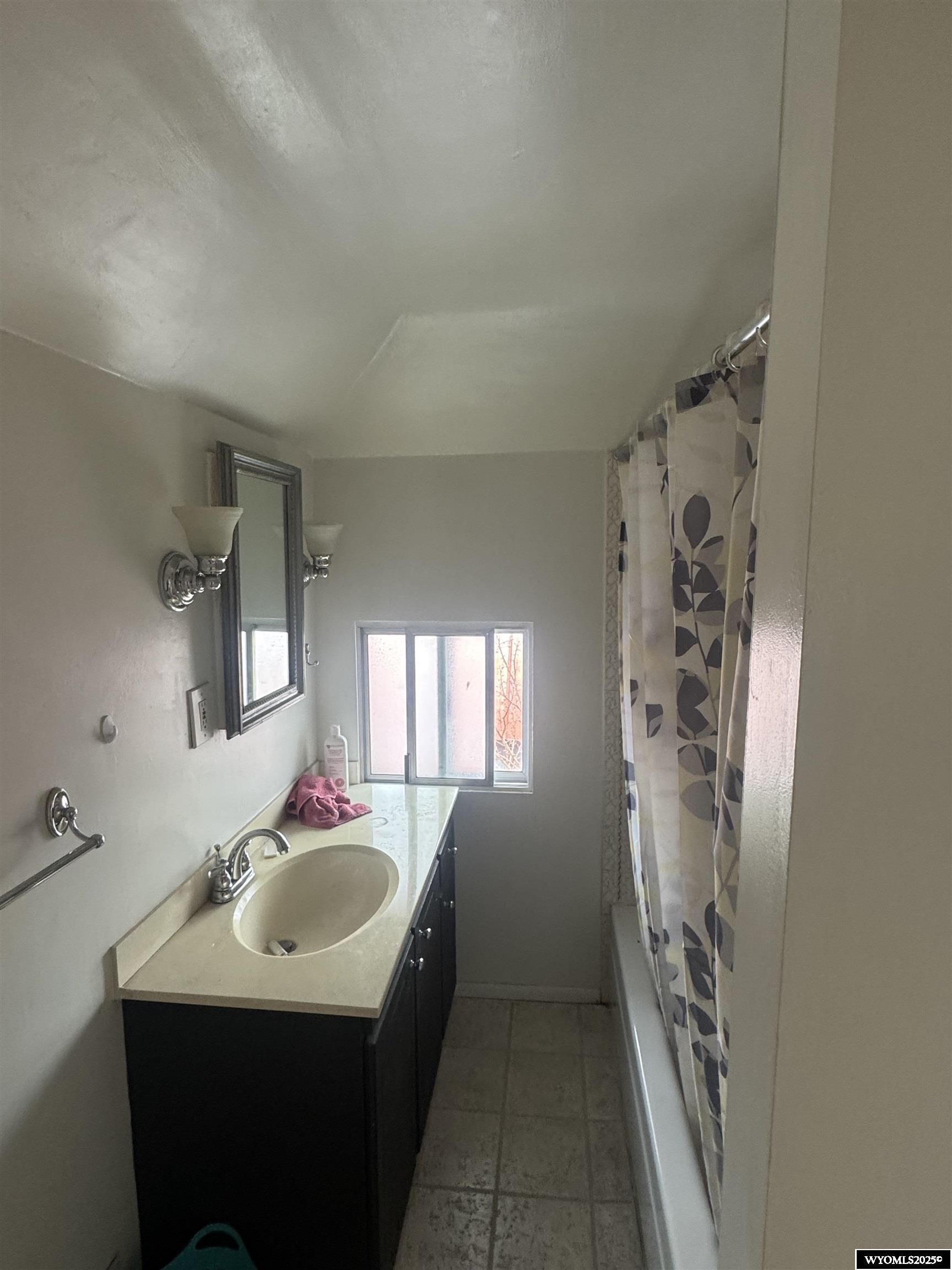 425 Main Street Evanston, WY 82930 - Photo 2 of 6