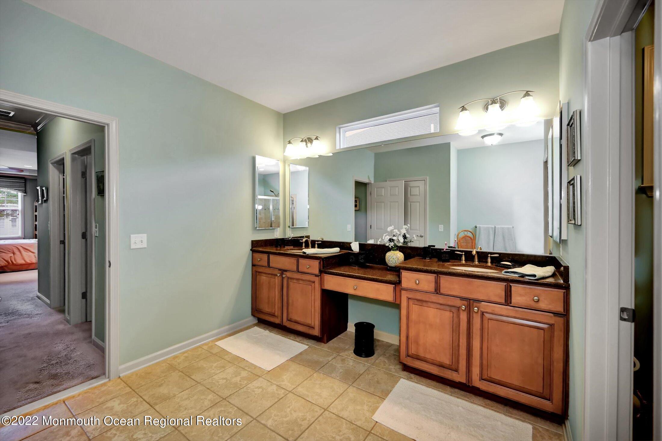 23 Day Star Road Manalapan, NJ 07726 - Photo 19 of 48 20-Master Bathroom