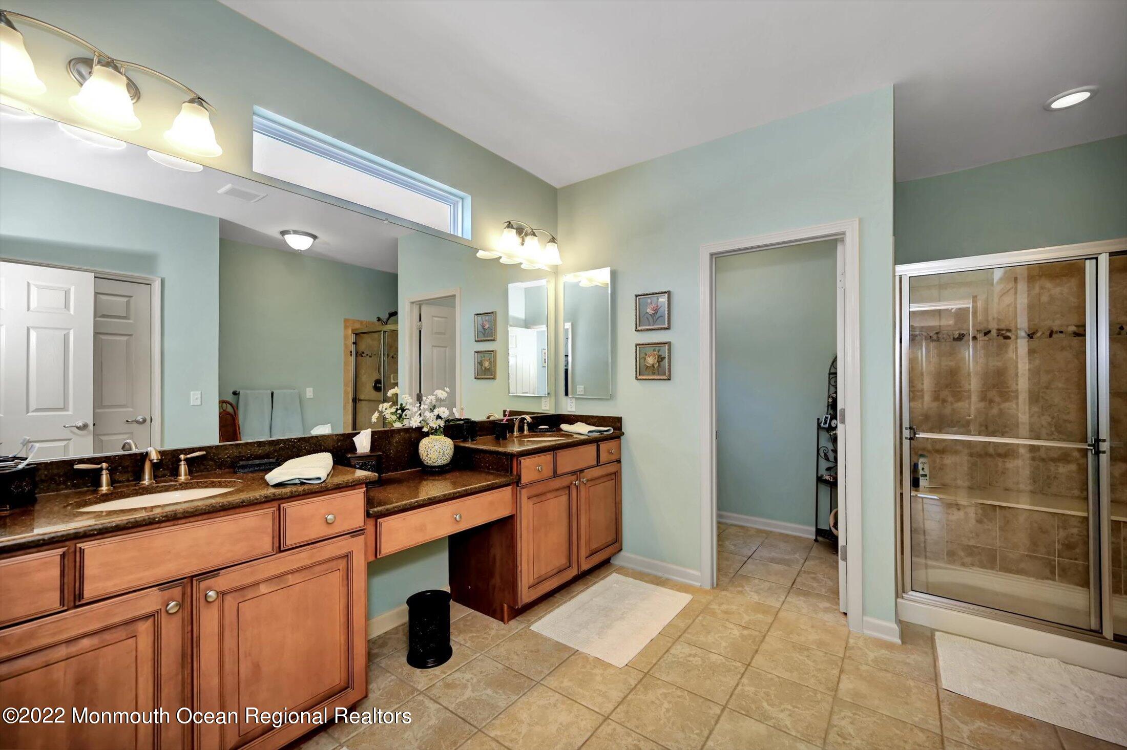 23 Day Star Road Manalapan, NJ 07726 - Photo 20 of 48 21-Master Bathroom