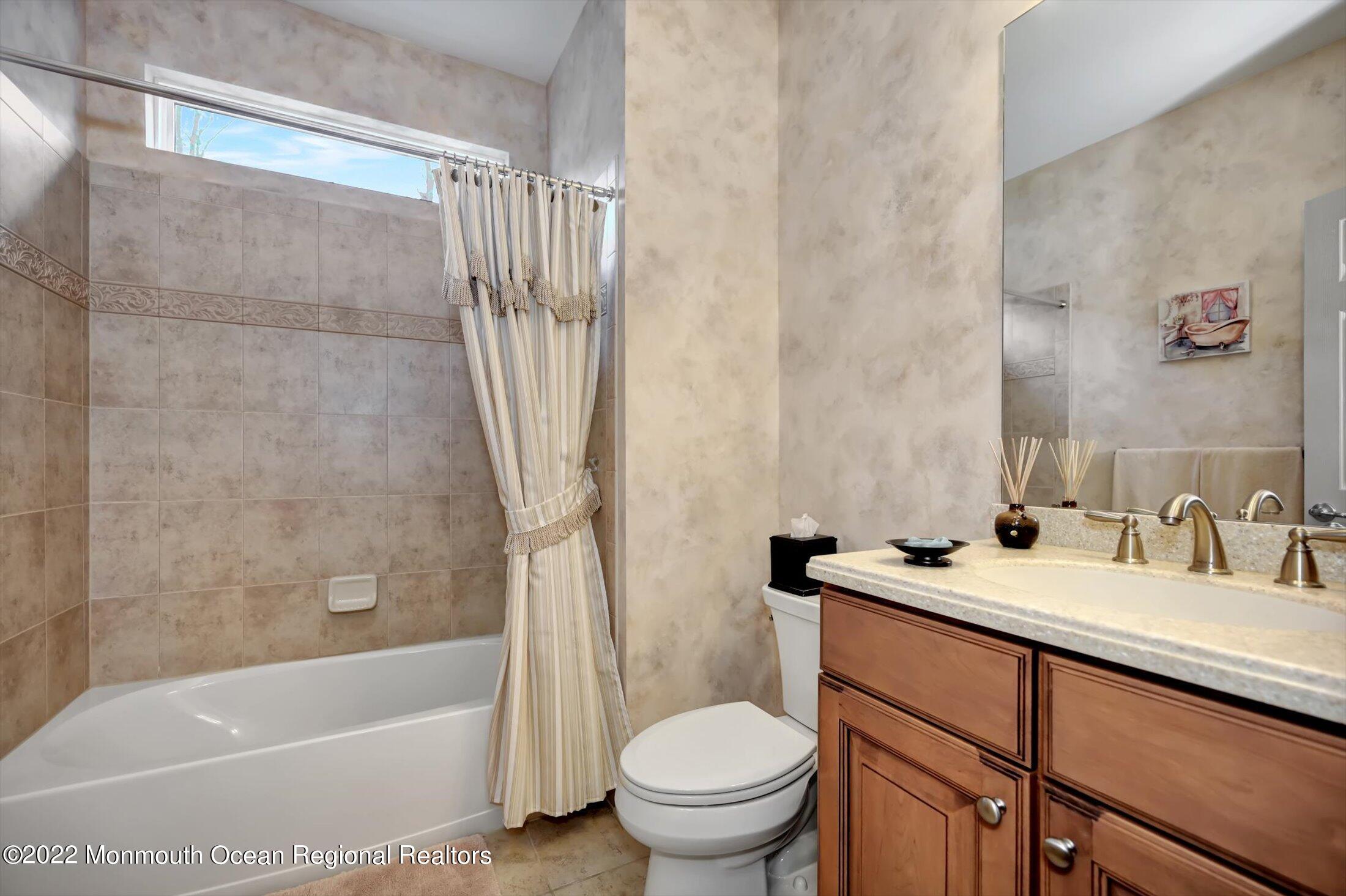 23 Day Star Road Manalapan, NJ 07726 - Photo 22 of 48 25-Bathroom