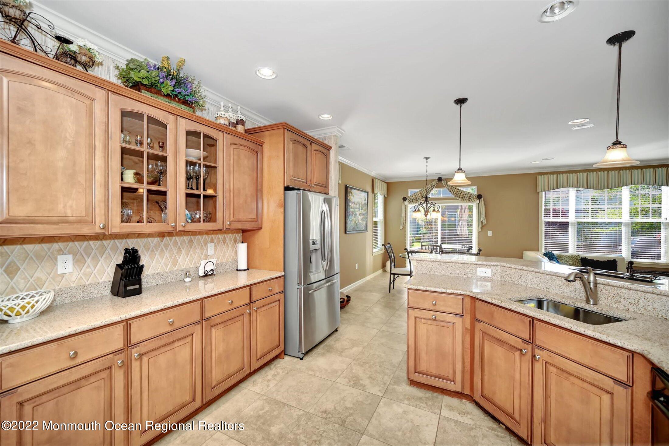 23 Day Star Road Manalapan, NJ 07726 - Photo 7 of 48 06-Kitchen