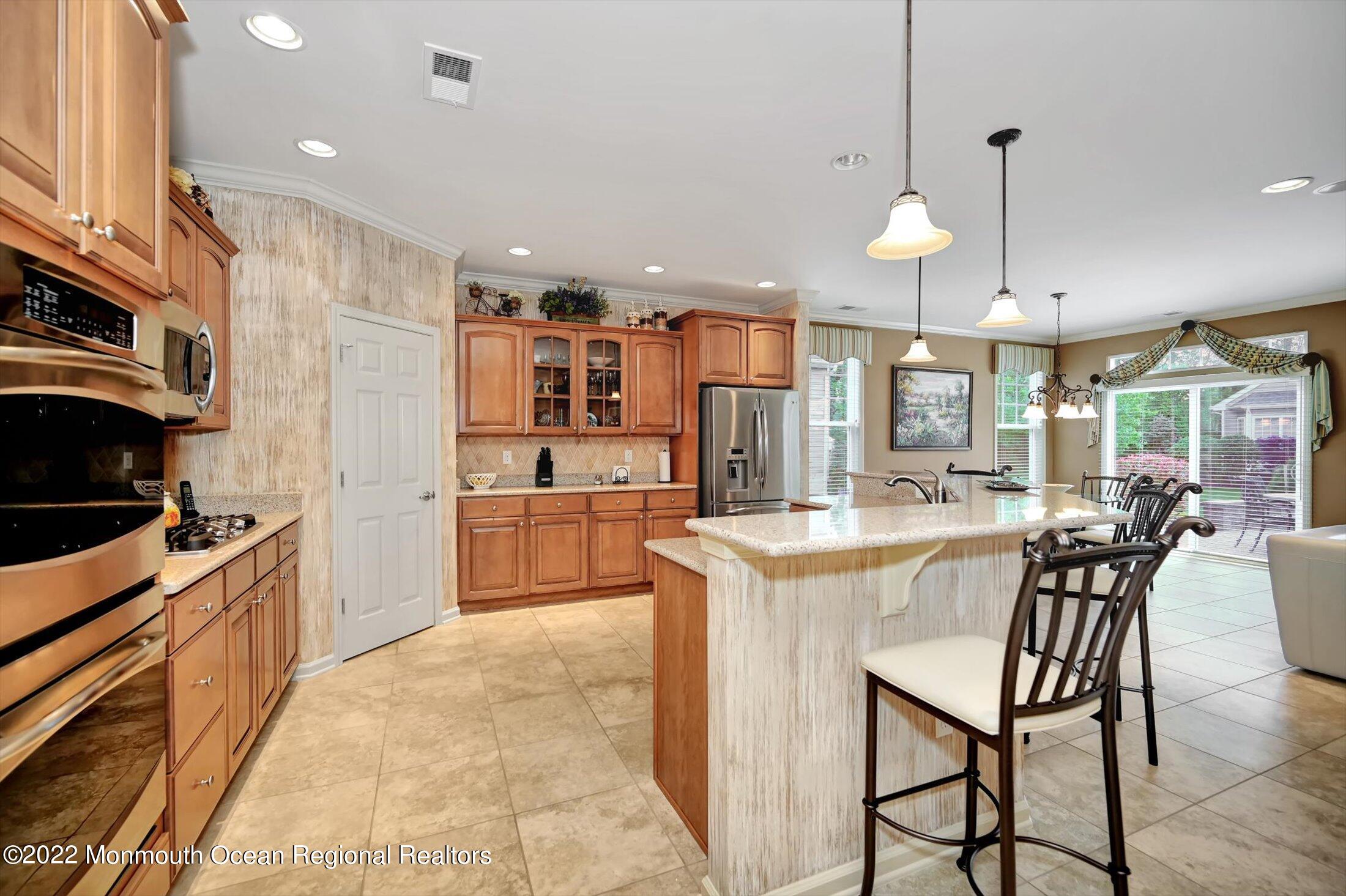 23 Day Star Road Manalapan, NJ 07726 - Photo 8 of 48 07-Kitchen