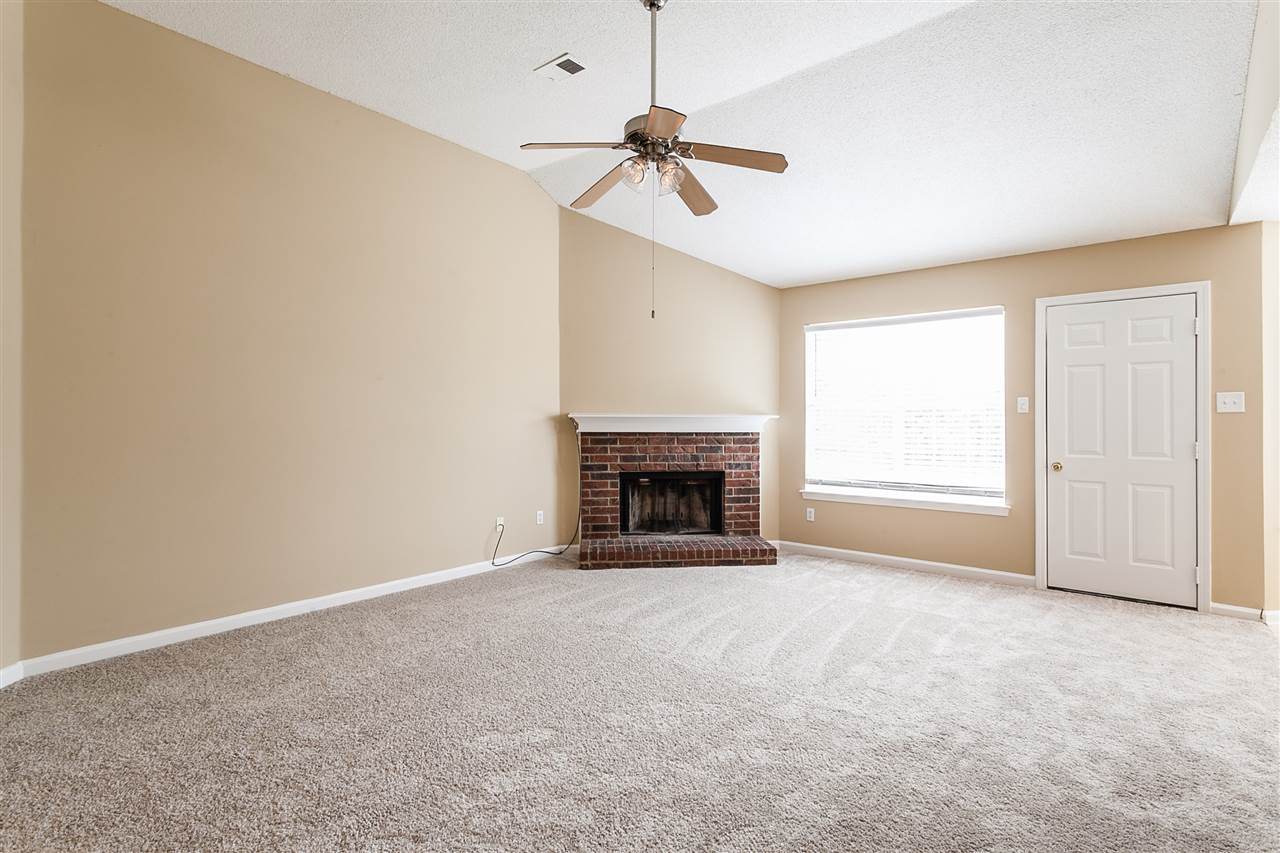 1271 Charles Bryan Road Cordova, TN 38018 - Photo 9 of 18 Gallery Image 9