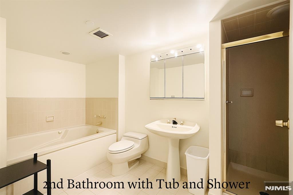 1265 15th Street, Unit 1A Fort Lee, NJ 07024 - Photo 3 of 3