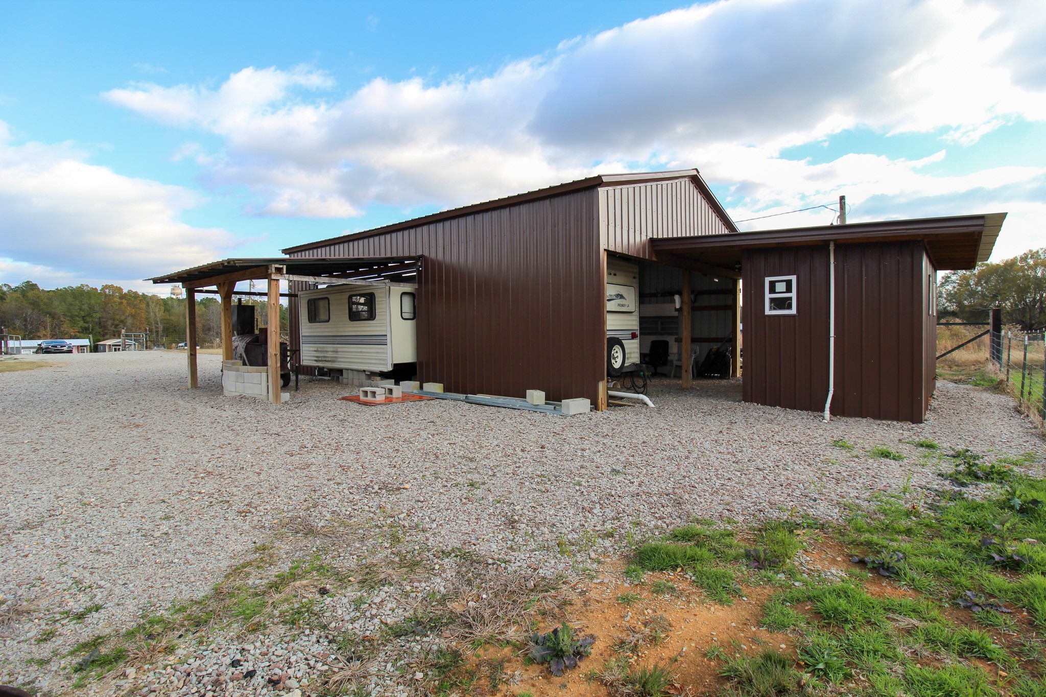 300 Fescue Road Saltillo, TN 38370 - Photo 1 of 23