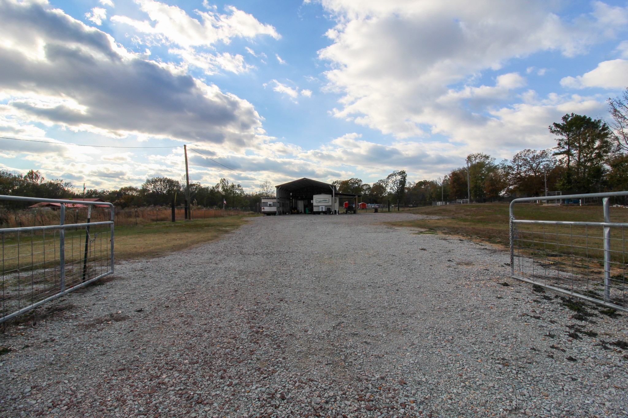 300 Fescue Road Saltillo, TN 38370 - Photo 14 of 23