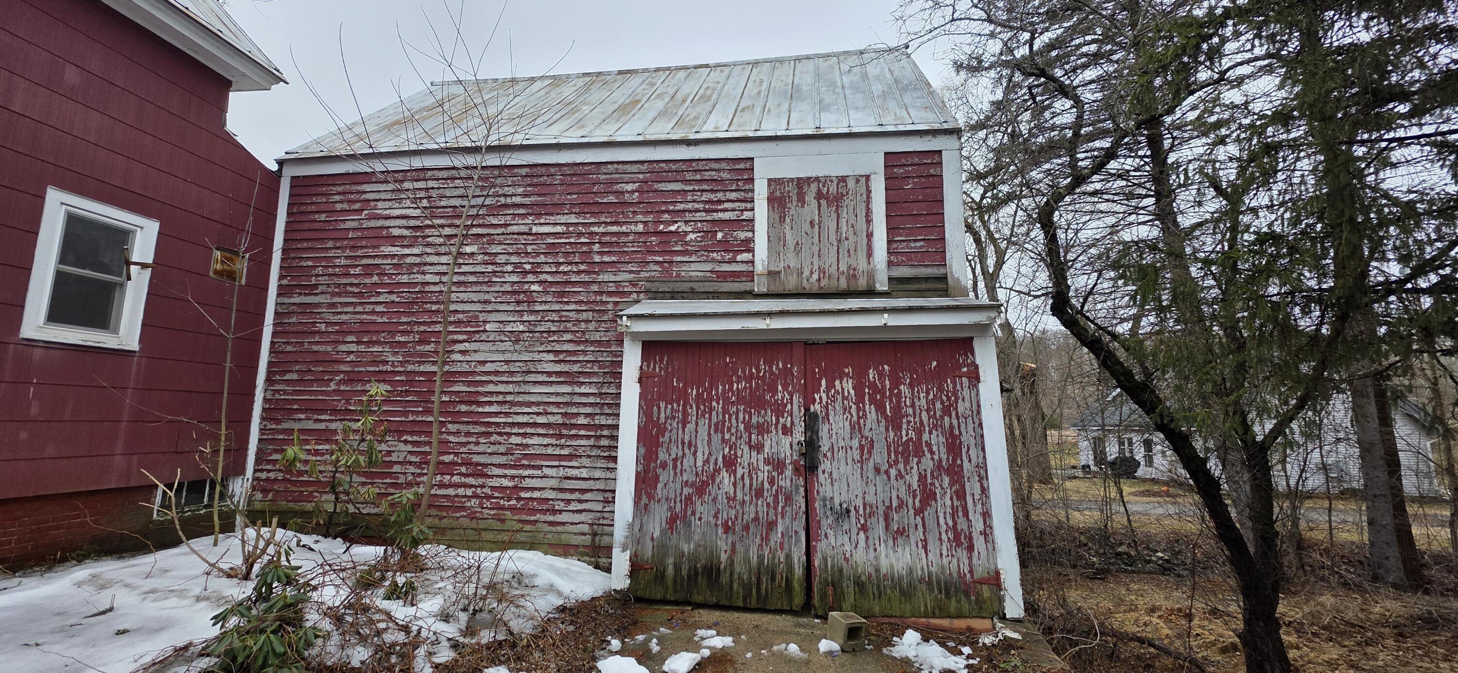 78 High Street Paris, ME 04281 - Photo 3 of 12 20250403_171910