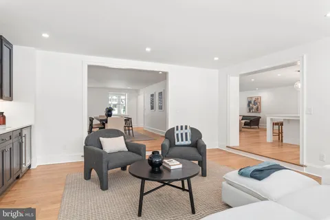 $2,350,000 | 709 Newtown Road, Berwyn, PA 19312