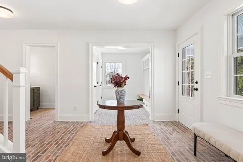 $2,350,000 | 709 Newtown Road, Berwyn, PA 19312