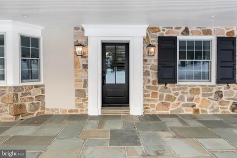 $2,350,000 | 709 Newtown Road, Berwyn, PA 19312