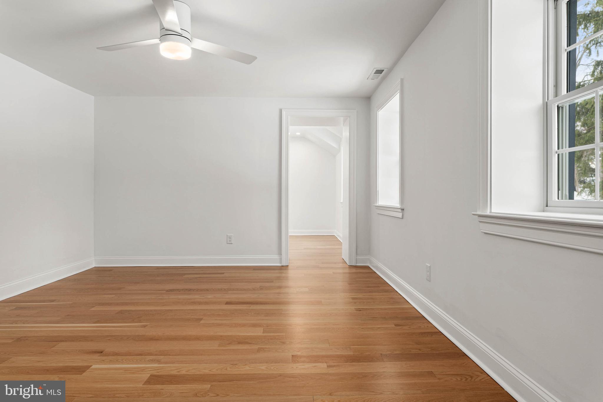 709 Newtown Road Berwyn, PA 19312 - Photo 45 of 82 2nd bedroom en-suite.