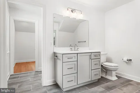 $2,350,000 | 709 Newtown Road, Berwyn, PA 19312