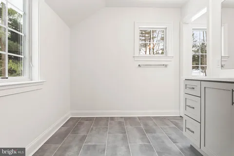 $2,350,000 | 709 Newtown Road, Berwyn, PA 19312