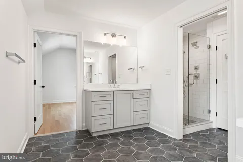 $2,350,000 | 709 Newtown Road, Berwyn, PA 19312